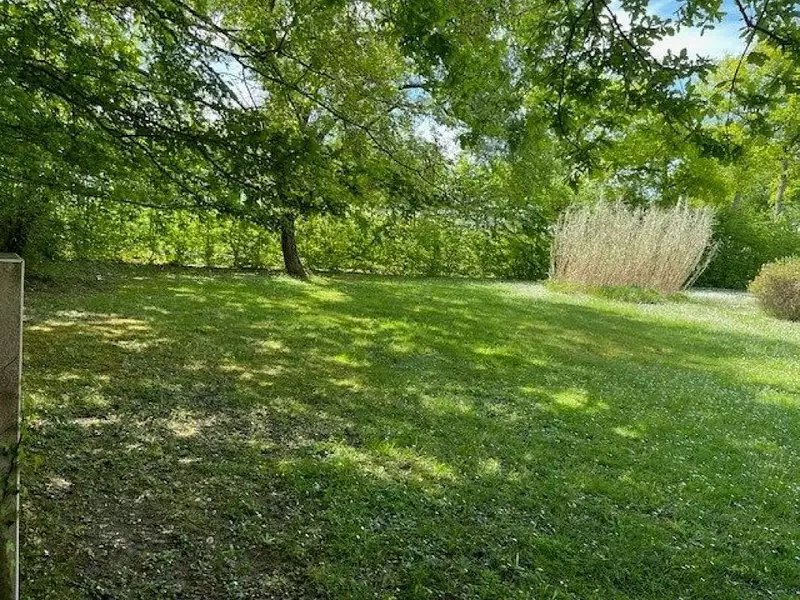 Terrain, 330 m²