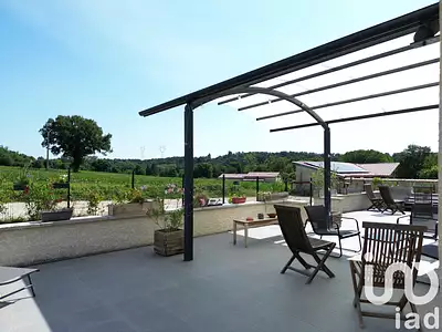 Maison, 255 m²
