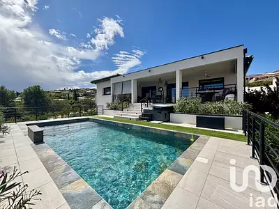 Maison, 153 m²
