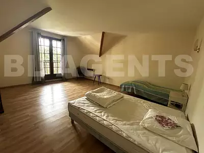 Maison, 233 m²