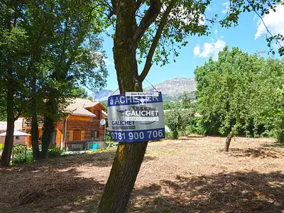 Terrain, 808 m²