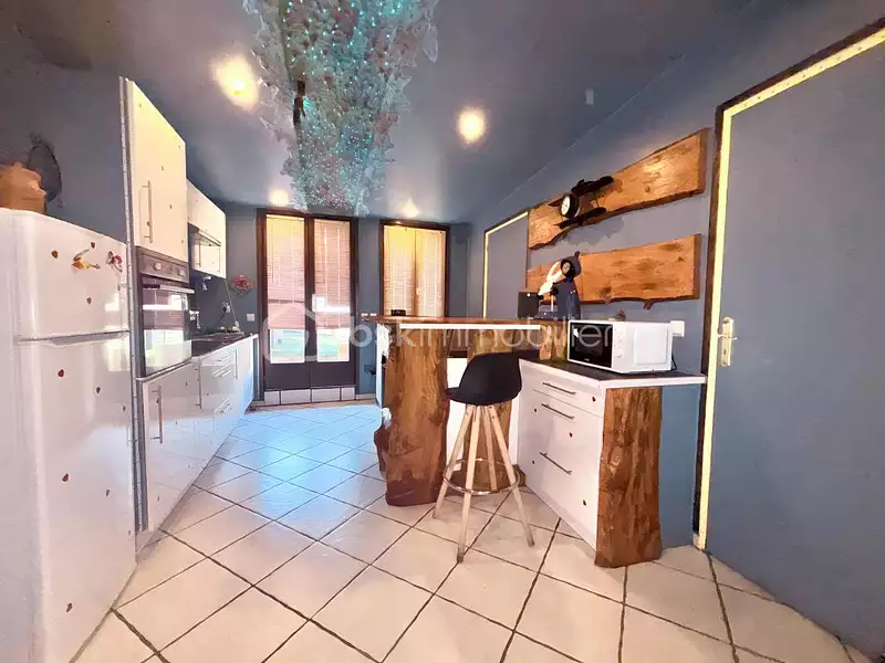 Immeuble, 329 m²