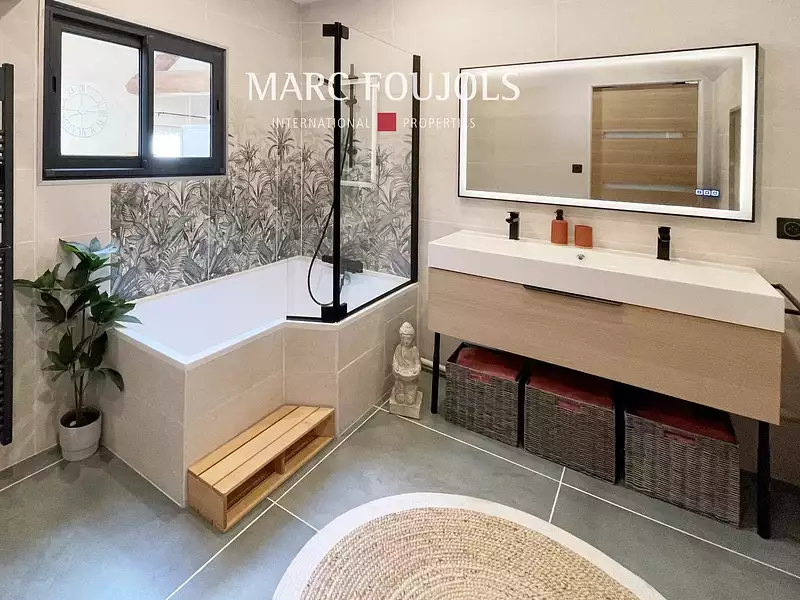 Maison, 168 m²