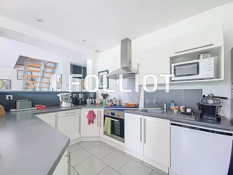 Maison, 170 m²