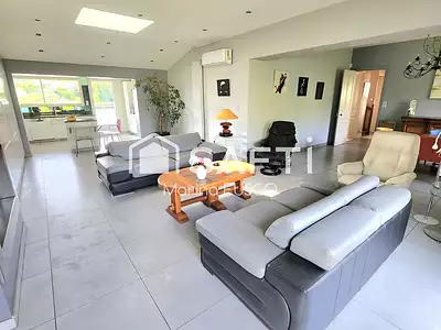 Maison, 328 m²