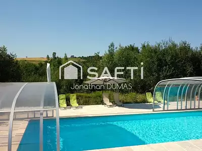 Maison, 374 m²