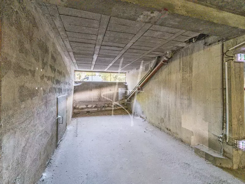 Parking, 13 m²