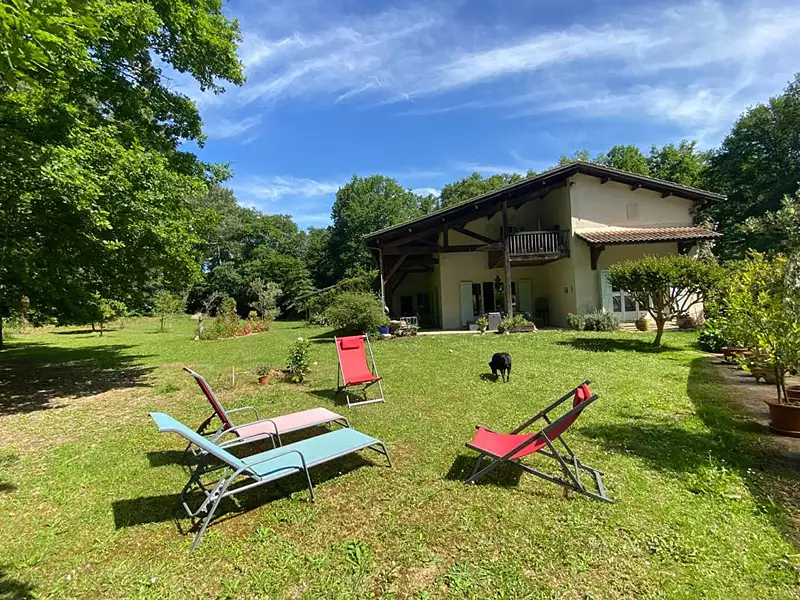 Maison, 330 m²