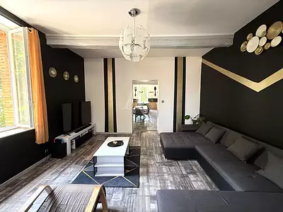 Maison, 373,94 m²