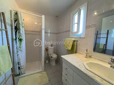 Maison, 187 m²