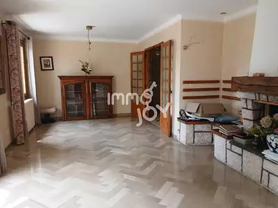 Maison, 145 m²