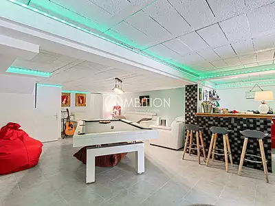 Maison, 267 m²