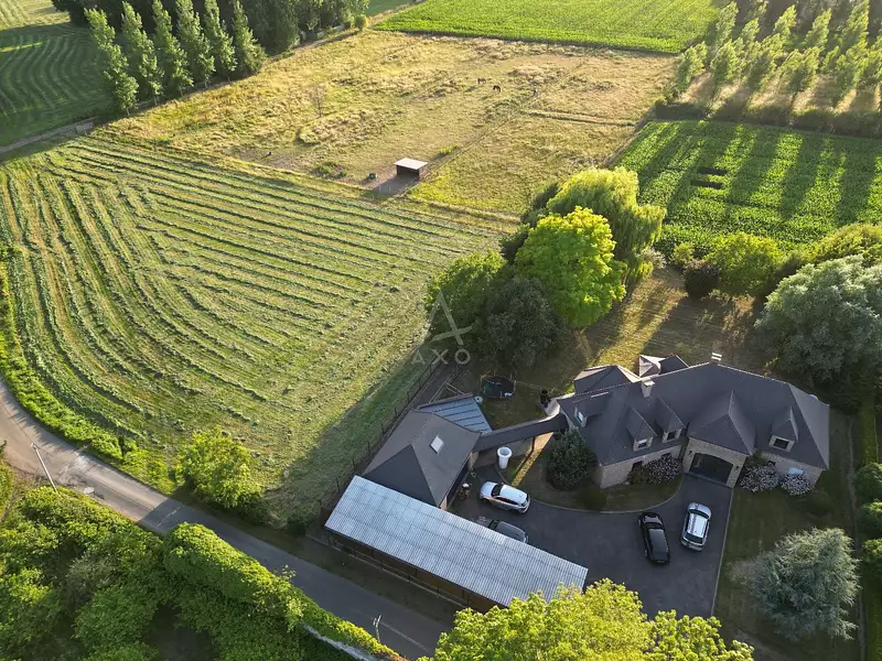 Maison, 275 m²