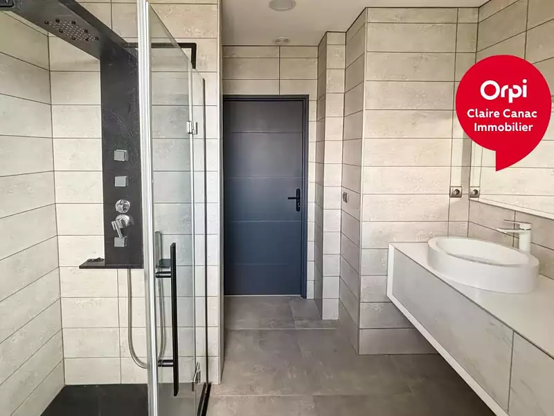 Maison, 105 m²