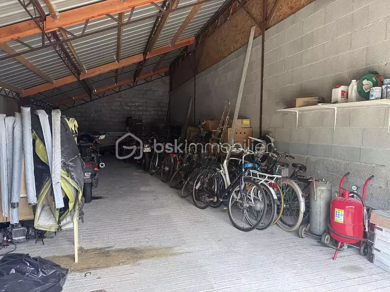 Parking, 90 m²