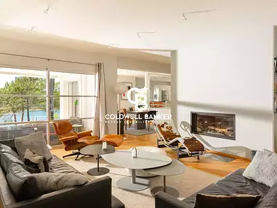 Maison, 220 m²