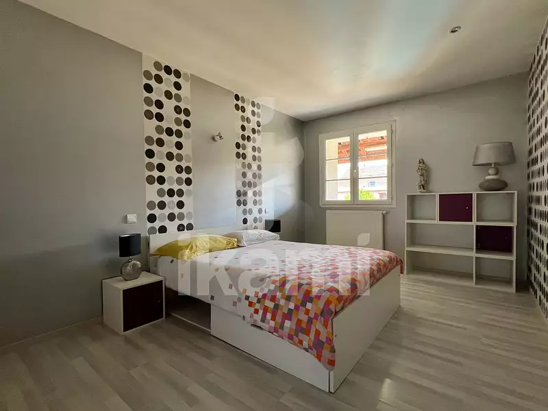 Maison, 280 m²