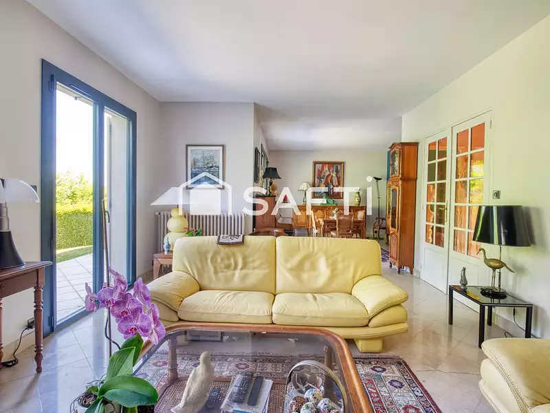 Maison, 192 m²
