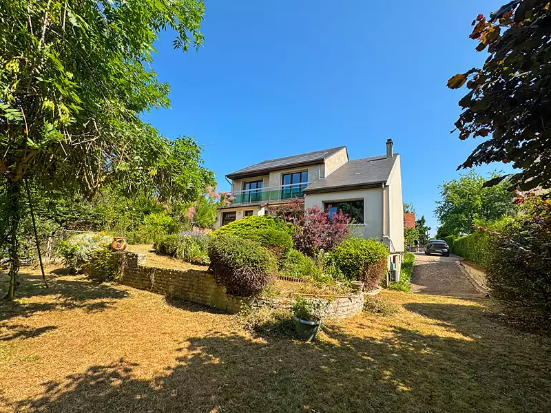 Maison, 203 m²