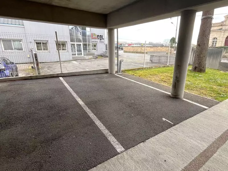 Parking, 12 m²
