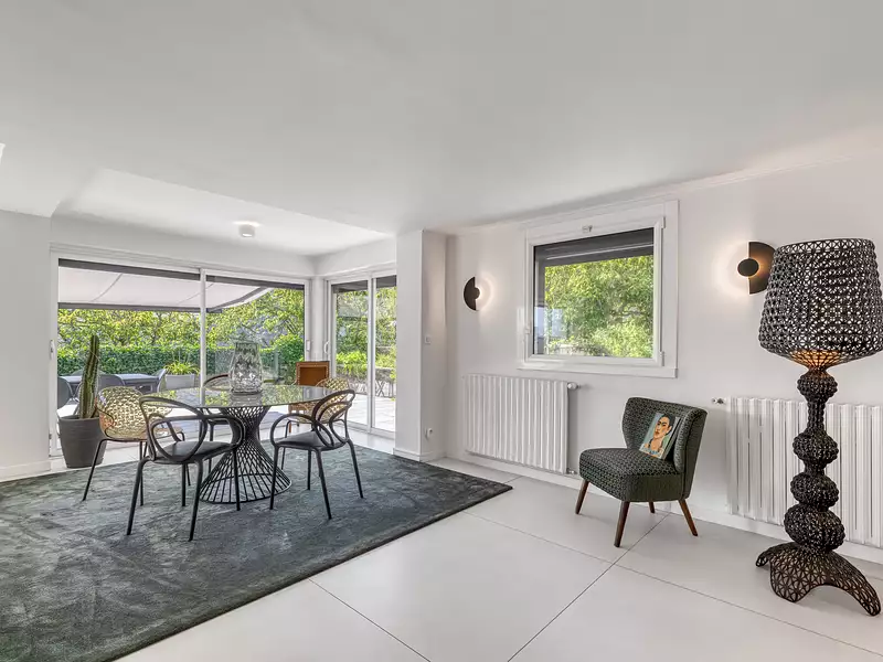 Maison, 243 m²