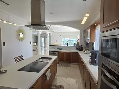 Maison, 360 m²
