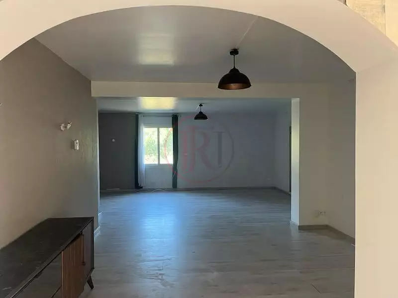 Maison, 200 m²