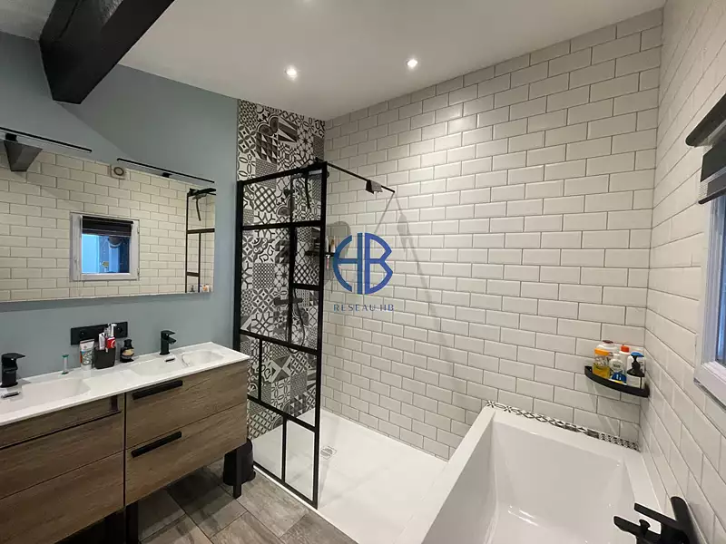 Maison, 145 m²