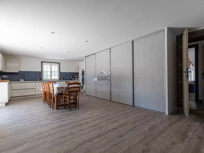 Maison, 160 m²
