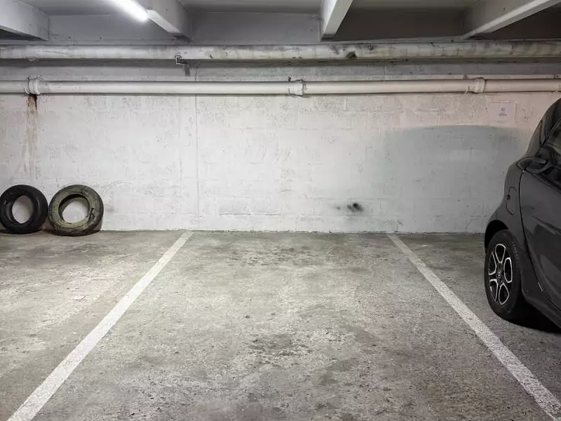 Parking, 10 m²