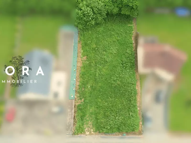 Terrain, 874 m²