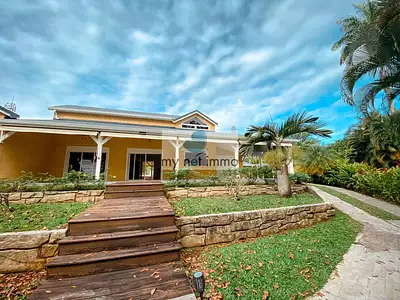 Maison, 168 m²