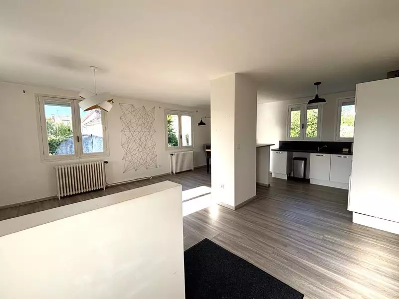 Maison, 77 m²