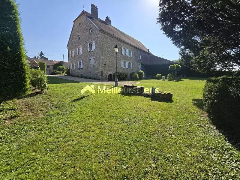 Maison, 271 m²