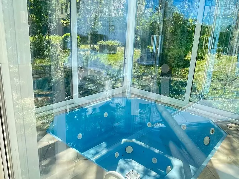 Maison, 230 m²