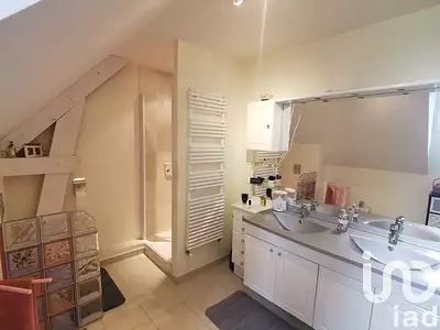 Maison, 242 m²