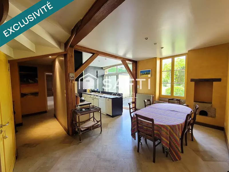 Maison, 298 m²