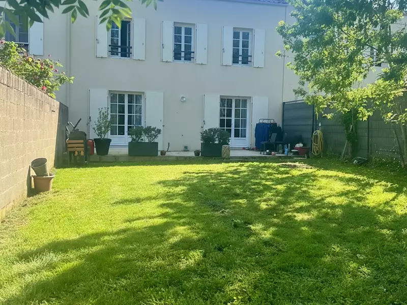 Maison, 145 m²