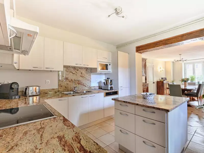 Maison, 207 m²