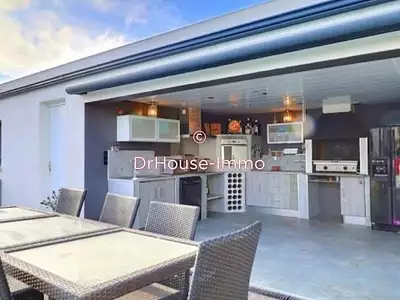 Maison, 260 m²