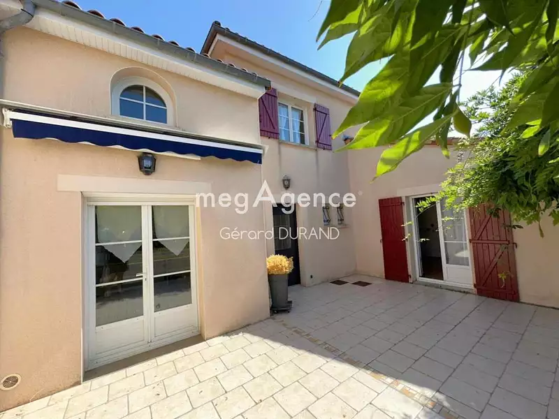 Maison, 156 m²