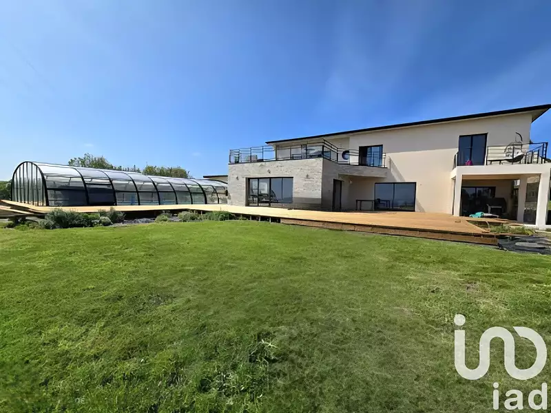 Maison, 375 m²