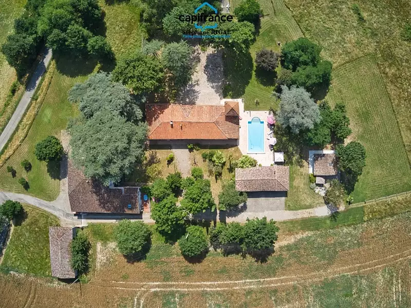 Maison, 210 m²