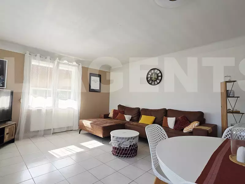 Maison, 163 m²