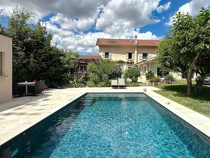 Maison, 260 m²