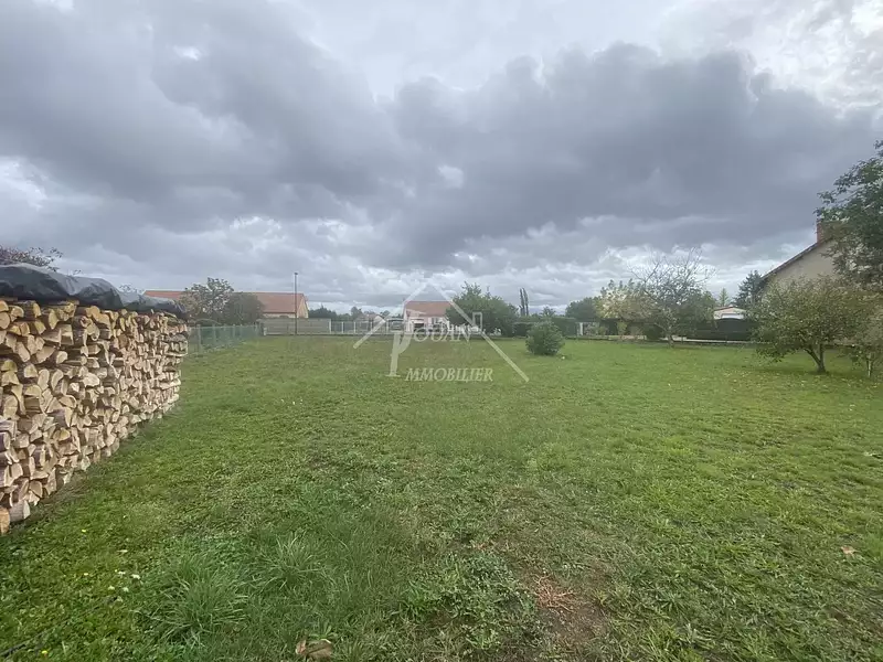 Terrain, 869 m²