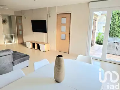 Maison, 143 m²