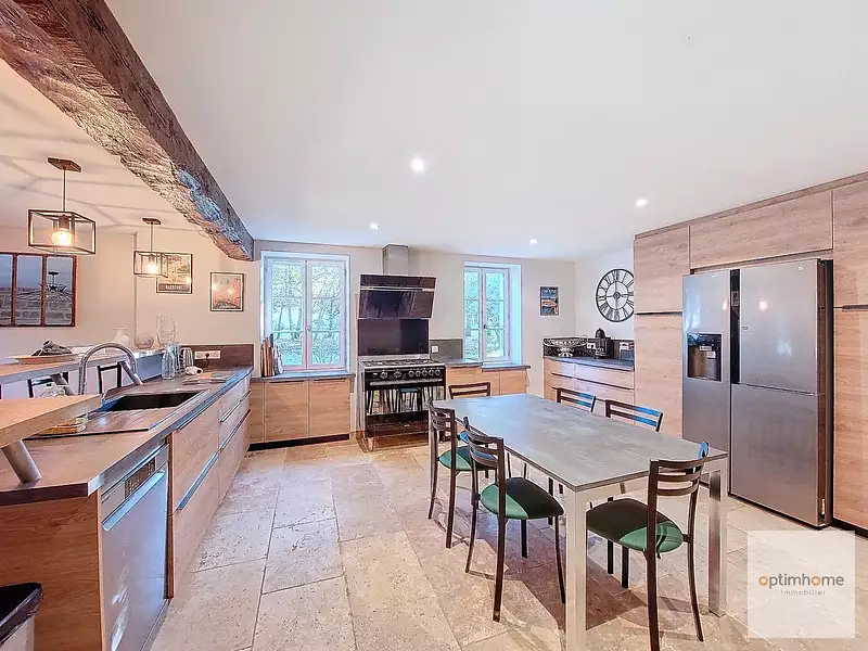 Maison, 235 m²