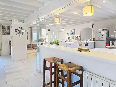 Maison, 240 m²