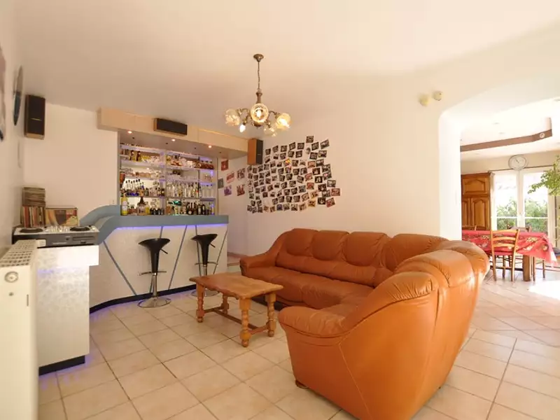 Maison, 190 m²